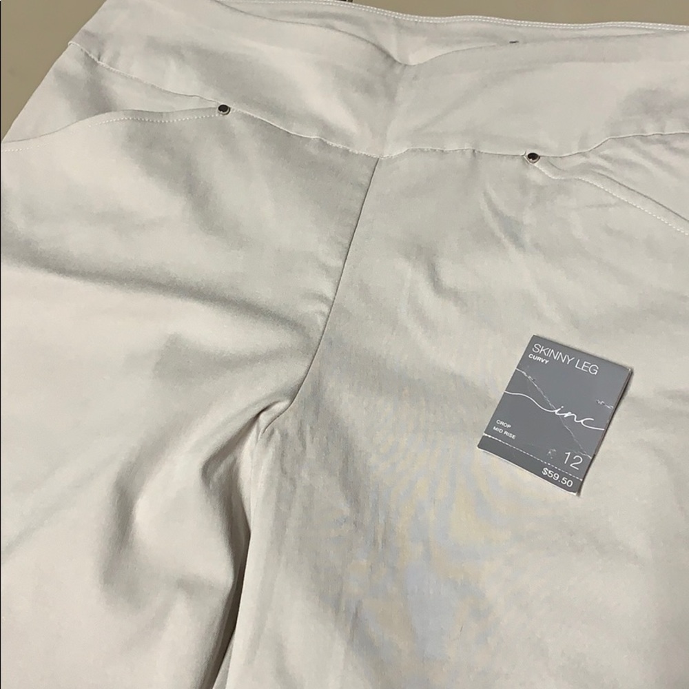 Toadstool tan/grey Tribe Skinny Leg crops INC NWT